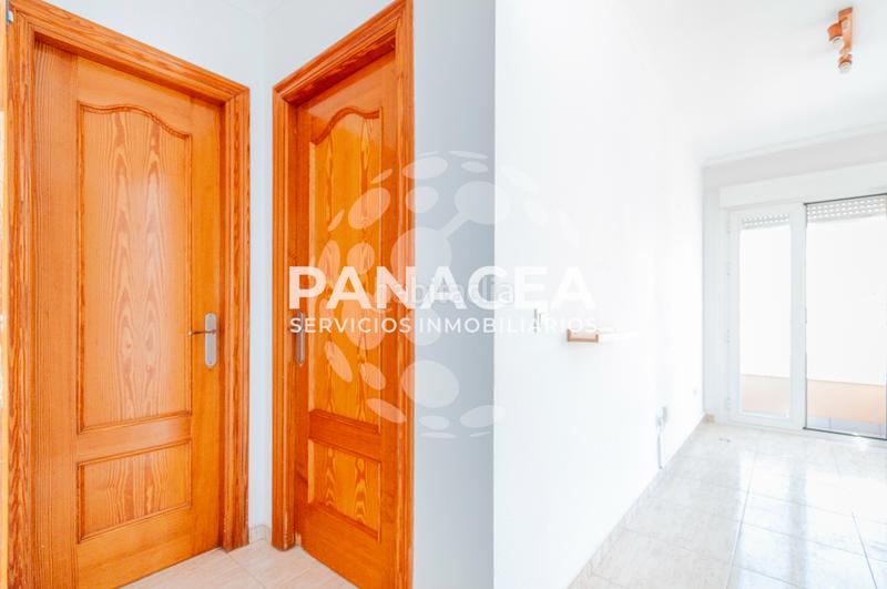 Foto 158c7cd9-b8df-45f6-8cfd-9064d4f2ed11. Ático  en venta en el puerto en El Puerto - La Romanilla Roquetas de Mar