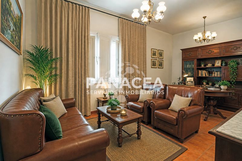 Foto af334ee0-3873-467e-8376-6c31bb27cd84. Casa a Roquetas pueblo Roquetas de Mar