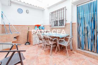 Casa en Roquetas pueblo. Chalet adosado en venta en roquetas pueblo