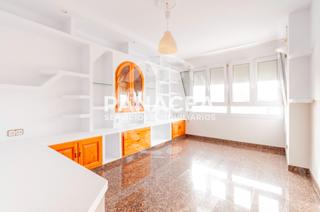 Maison jumelée à El Parador de las Hortichuelas. Chalet adosado en venta en el parador