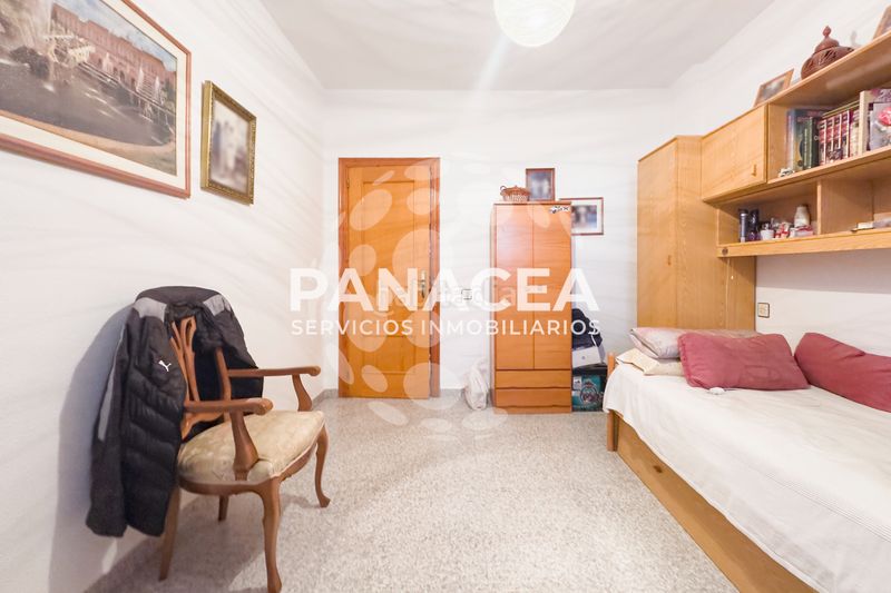 Foto 0c4c12ec-023f-40fb-a6b5-d3f005de7ea5. Casa adossada amb aparcament a Roquetas pueblo Roquetas de Mar