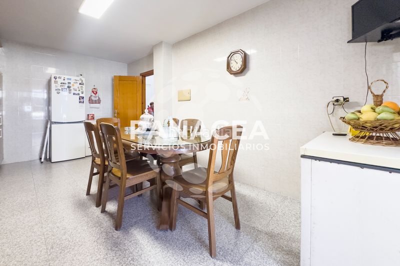 Foto 19b561ec-15d6-4b69-a303-c799590a1950. Casa adossada amb aparcament a Roquetas pueblo Roquetas de Mar