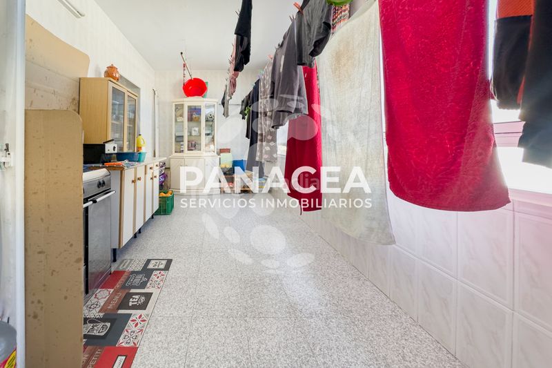 Foto 1a5d46bc-9849-4fde-bd55-a4a859d582ce. Casa adossada amb aparcament a Roquetas pueblo Roquetas de Mar