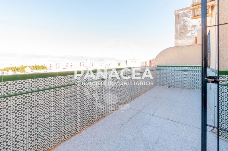 Foto 7697c41d-3d48-427b-af47-c0322fcbe489. Casa adossada amb aparcament a Roquetas pueblo Roquetas de Mar