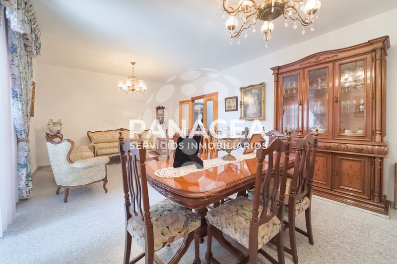 Foto a0407ab9-0b99-4e8b-b572-5ac665531029. Casa adossada amb aparcament a Roquetas pueblo Roquetas de Mar