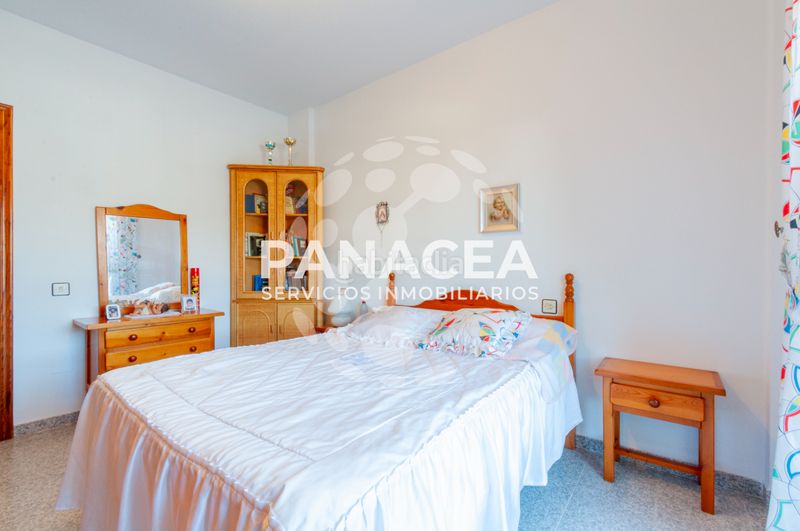 Foto b95f36a9-2cb2-4bcd-93db-2dde900917eb. Casa adossada amb aparcament a Roquetas pueblo Roquetas de Mar