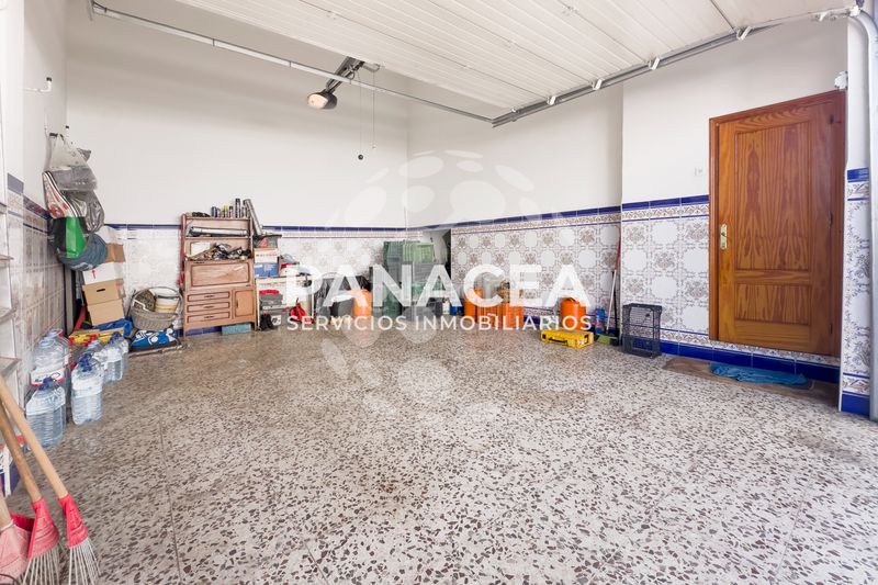 Foto fb729984-b869-4824-b272-20e7d8644f28. Casa adossada amb aparcament a Roquetas pueblo Roquetas de Mar