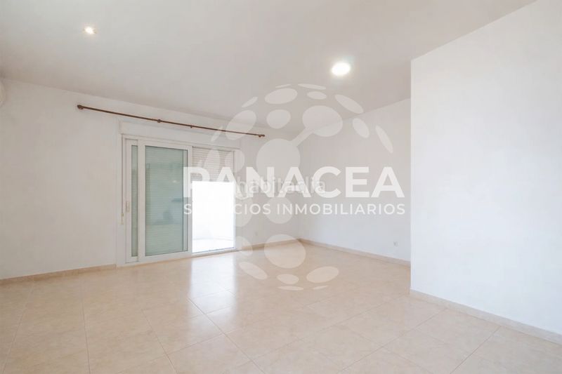 Foto f7a68d3e-97c3-455b-b897-17503003f925. Pis amb piscina a Aguadulce Sur Roquetas de Mar