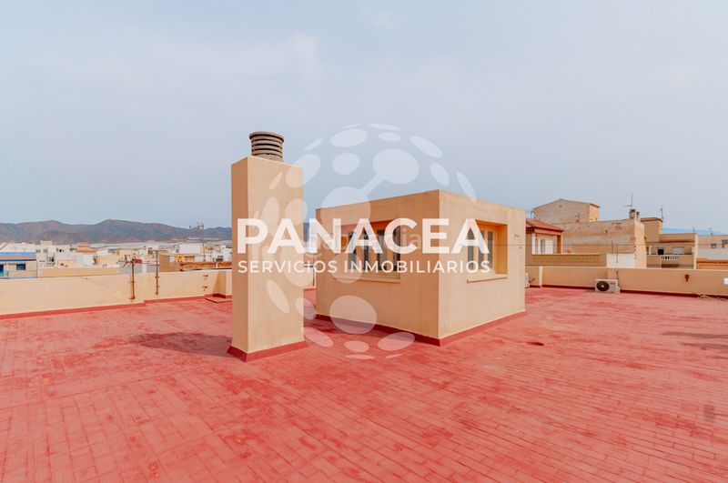 Foto b6596c2b-ead8-48d1-98f0-b5038f44389e. Pis amb aparcament a Balerma Ejido (El)