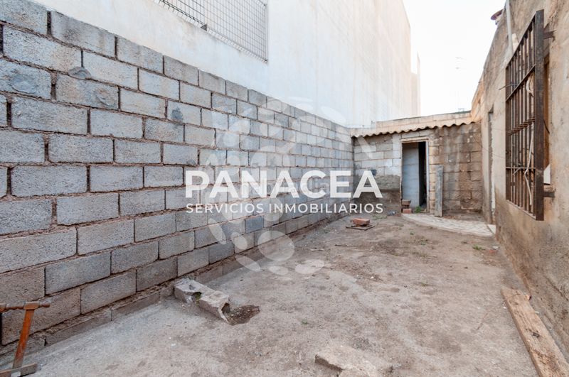 Foto 0d5dda21-fd41-4270-af79-4f7d76597b0e. Business premise in Roquetas pueblo Roquetas de Mar
