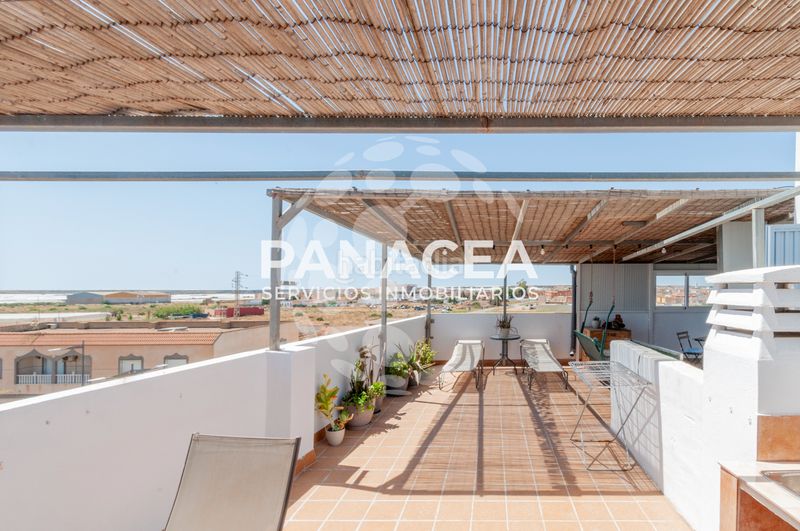 Foto 05c1de6f-54e3-45e3-94c3-685c97dd1881. Pis amb aparcament a Mojonera (La)