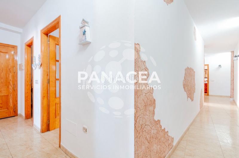 Foto 123d1a81-3a3f-4889-8759-91bc34f17190. Pis amb aparcament a Mojonera (La)