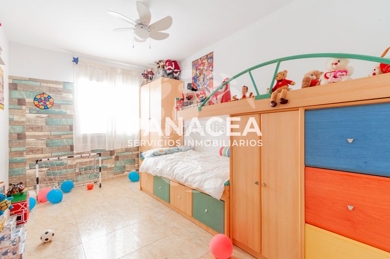 Foto 1246762f-bf2b-4d7a-84da-bc581b4197a0. Pis amb aparcament a Mojonera (La)