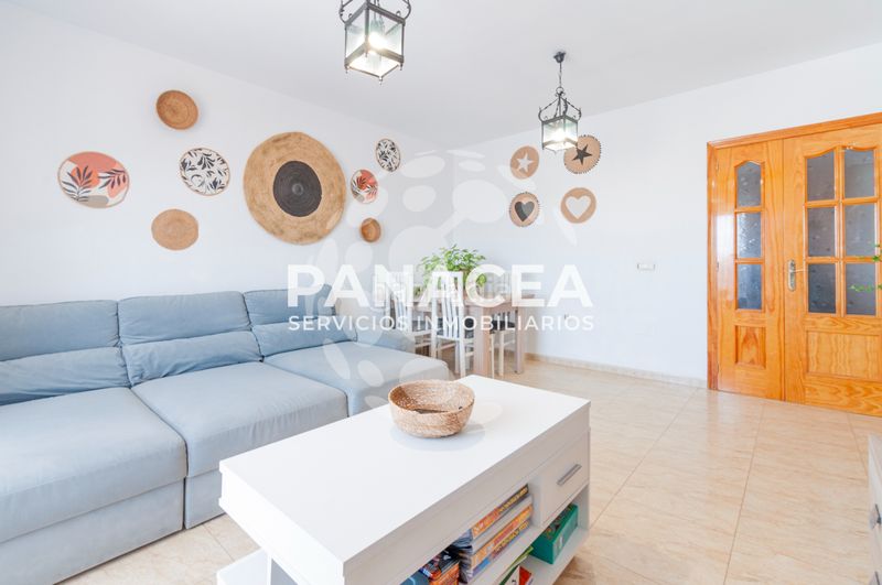 Foto 3cd8b56c-f6c4-4673-a6cc-826210796745. Pis amb aparcament a Mojonera (La)