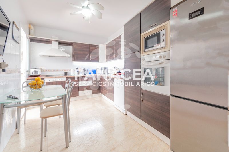 Foto 5b2cbc4b-2333-4bb7-a722-b2c899d1a880. Pis amb aparcament a Mojonera (La)