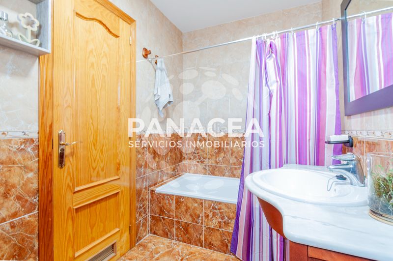 Foto a151d67e-7974-431e-b715-2794b29a1c2b. Pis amb aparcament a Mojonera (La)