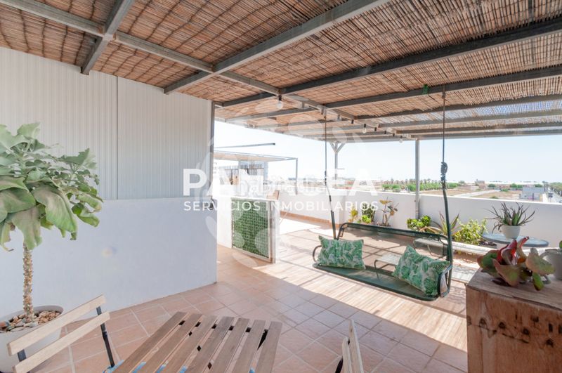 Foto b11d0a5a-3d8d-4712-84b9-2d63d847de04. Pis amb aparcament a Mojonera (La)