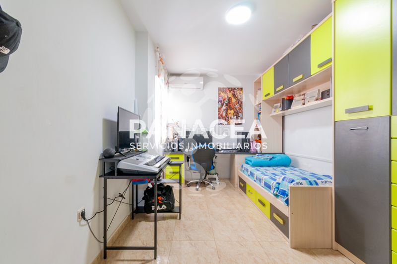 Foto d5d8c0e2-d360-45e0-8bb1-81e73bb35ec2. Pis amb aparcament a Mojonera (La)