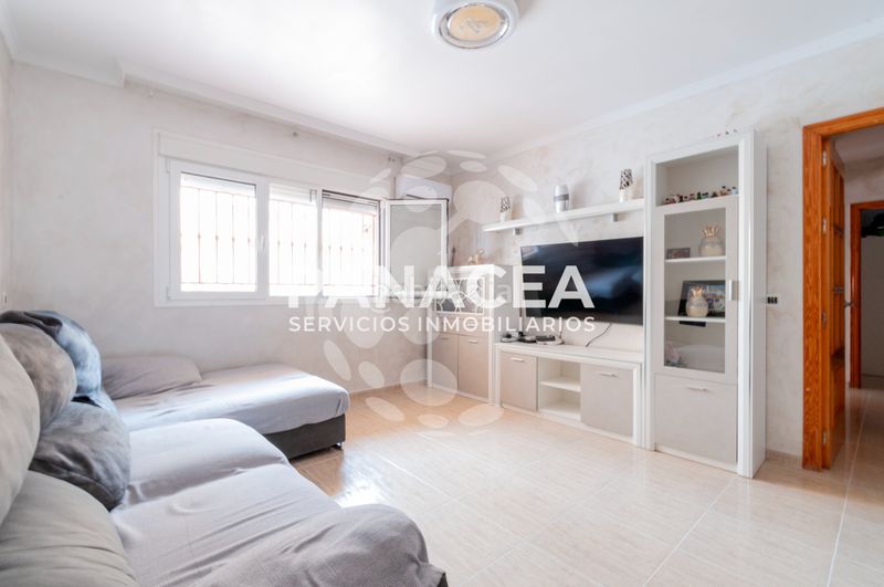 Foto 4b2a8246-6636-4325-875d-edb0299366f9. Pis a Roquetas pueblo Roquetas de Mar