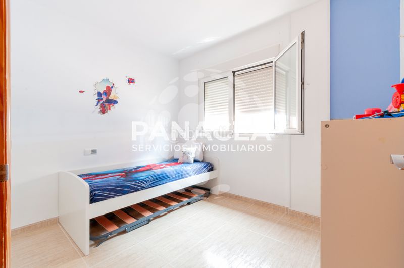 Foto f6ddb038-6443-4a55-9a08-b19f2d68591d. Pis a Roquetas pueblo Roquetas de Mar