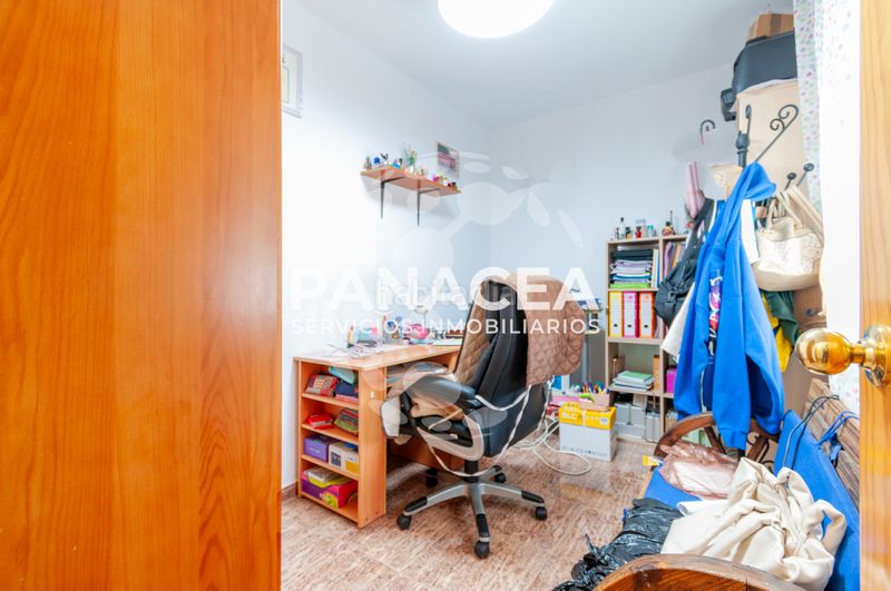 Foto 4f7f767d-08ab-45fc-a03f-ec73e8facbd6. Casa adossada amb aparcament a Roquetas pueblo Roquetas de Mar