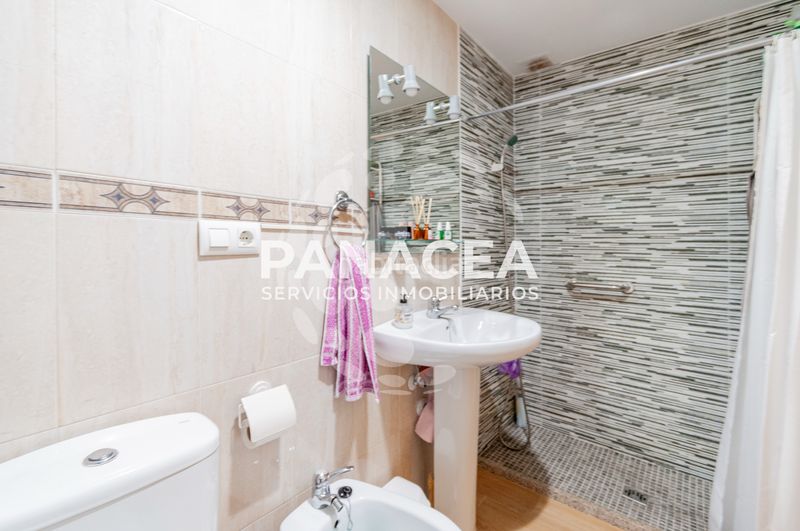 Foto 8a88f586-93d1-4462-9444-7b5425da1fd9. Pis amb piscina a El Sabinar-Urbanizaciones-Las Marinas-Playa Serena Roquetas de Mar