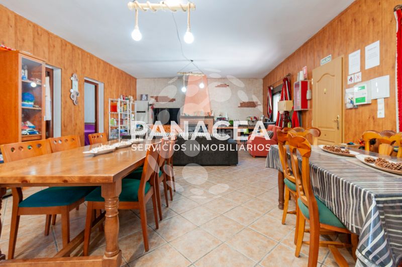 Foto ef3c75e7-3b75-42e7-bcbb-fe54d3336a68. Masia amb aparcament a Canjáyar