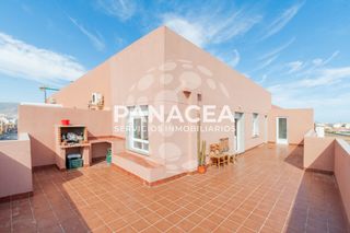 Dachwohnung in Roquetas pueblo. Ático en venta en roquetas pueblo