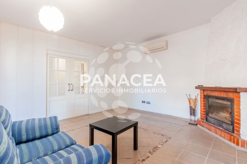 Foto ebde65f0-6549-49f7-820a-c12451b12541. Maison jumelée avec parking dans Roquetas pueblo Roquetas de Mar