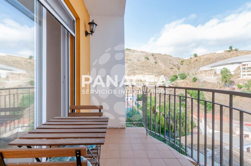 Foto a828af07-46fa-46eb-a771-7bfb409e6073. Casa adossada amb aparcament piscina a Albuñol