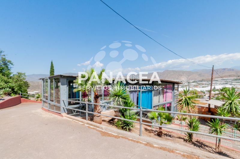 Foto 4fdb21ac-ade5-4b5c-bc49-a9aa1f220d96. Finca rústica  en venta en Berja