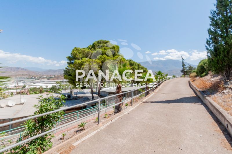 Foto 88a97c13-6602-4366-a17a-b488b59f1f9c. Finca rústica  en venta en Berja