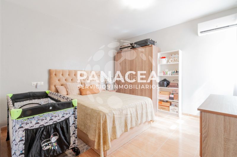 Foto ad0e9a73-3633-46a8-9873-160eb6e30da0. Pis a La Gangosa Vícar