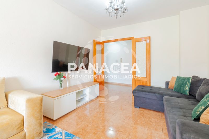 Foto e651c253-daed-42fe-afa5-45c308d5a061. Pis a La Gangosa Vícar