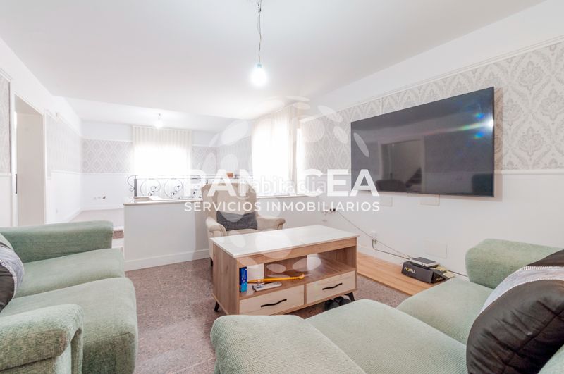 Foto a3fc0bf1-ab1e-491b-b594-d3fad6e453a6. Casa aparellada amb aparcament a La Gangosa Vícar