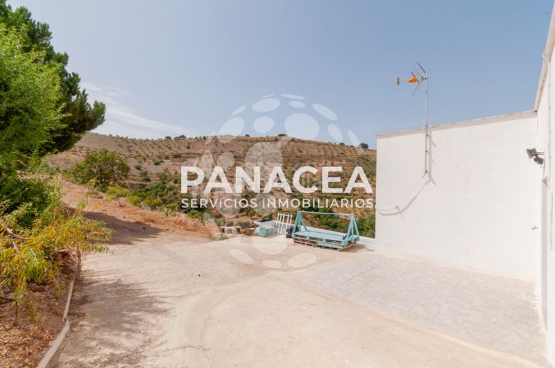 Foto 27c7dfac-7964-4603-b0c5-d35934062429. Casa amb aparcament a Almegíjar