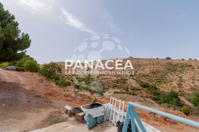 Foto 3449784f-9460-4060-8bfd-9724292baca4. Casa amb aparcament a Almegíjar