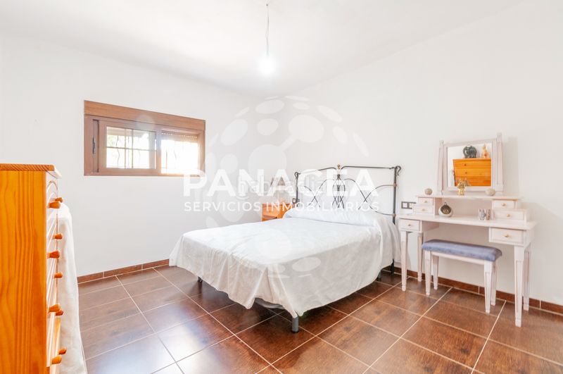 Foto 727a96e1-826f-4eef-95b2-2701b9991385. Casa amb aparcament a Almegíjar