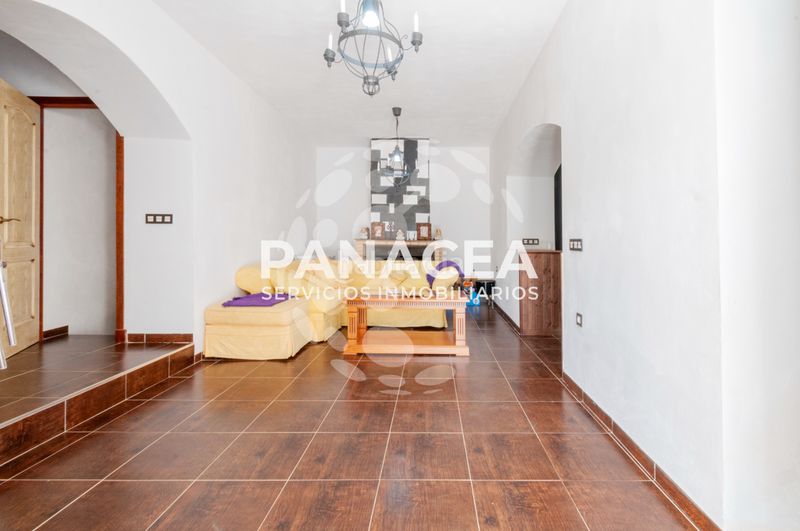 Foto 81862470-53b3-4a5f-91d3-615e02f05256. Casa amb aparcament a Almegíjar