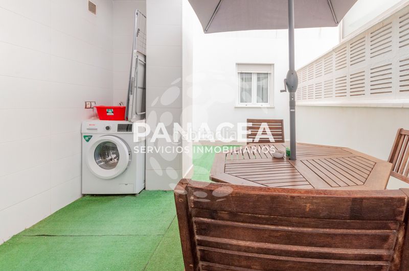 Foto e12775ce-304d-4e32-b7fa-a7e4bf8357a0. Pis amb aparcament a puebla de Vícar Vícar