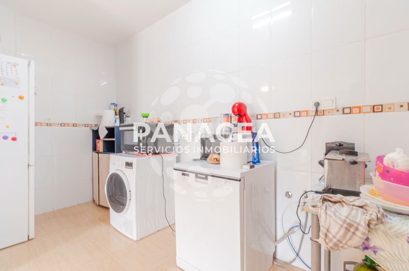 Foto 8d6df766-07ad-4687-903e-6f02ca11f285. Flat with parking in Pabellón - Estación - El Corte Inglés Ejido (El)