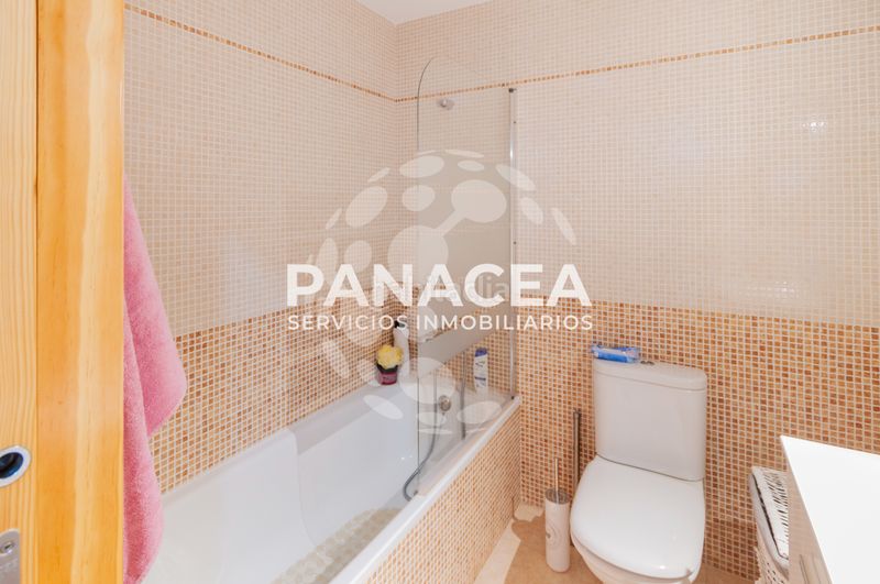 Foto 5e9f8ffd-f86a-4af5-aa16-f9a6882cbc66. Pis amb aparcament piscina a La Envía Vícar