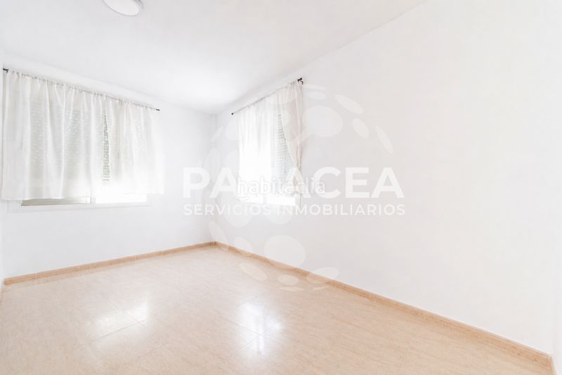 Foto e2857f75-058b-4d4e-ba68-09f580c24d73. Pis a La Gangosa Vícar