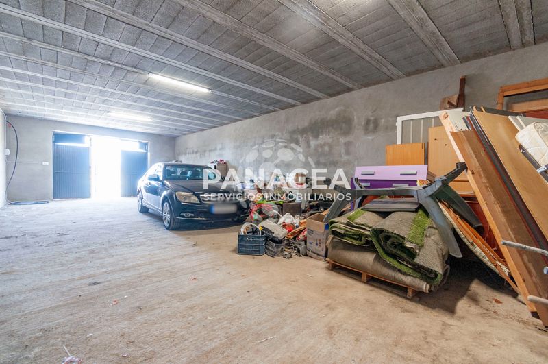 Foto cfa2fdc1-897f-416b-8b8c-f3054bc74ce0. Chalet with fireplace parking pool in Gérgal
