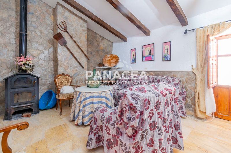 Foto 904cfd56-3c40-40a2-82f1-512c20822897. Casa amb aparcament a Chercos