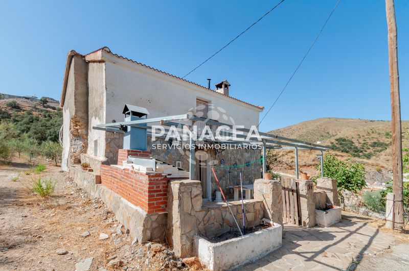 Foto bf611be9-7efb-4ef1-a3fa-b54ded0c42b6. Casa amb aparcament a Chercos