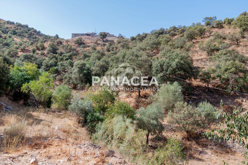 Foto f1e5d6f6-f579-46a5-8414-87decc4d6333. Casa amb aparcament a Chercos