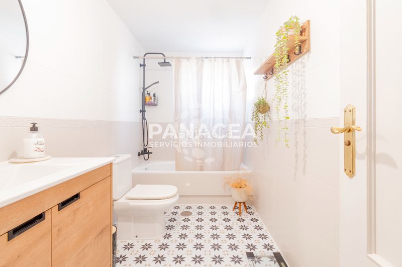 Foto f5d96995-b81c-4f3f-8195-7a1ef2afae02. Pis amb aparcament a El Parador de las Hortichuelas Roquetas de Mar