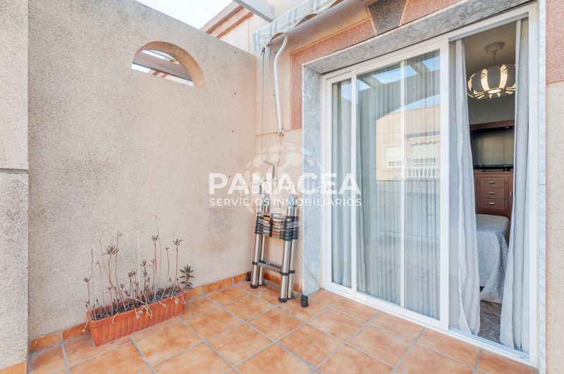 Foto 7a5bf801-0977-4417-9871-ebe3b996d717. Casa adossada amb aparcament a Las Cabañuelas Vícar