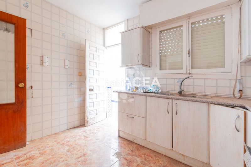Foto 42f84b03-a40e-4f1c-acc3-83f070f3d990. Casa bifamiliare con parcheggio in Las Cabañuelas Vícar